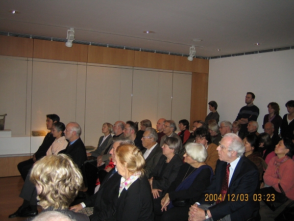 �Z�����j�[���i